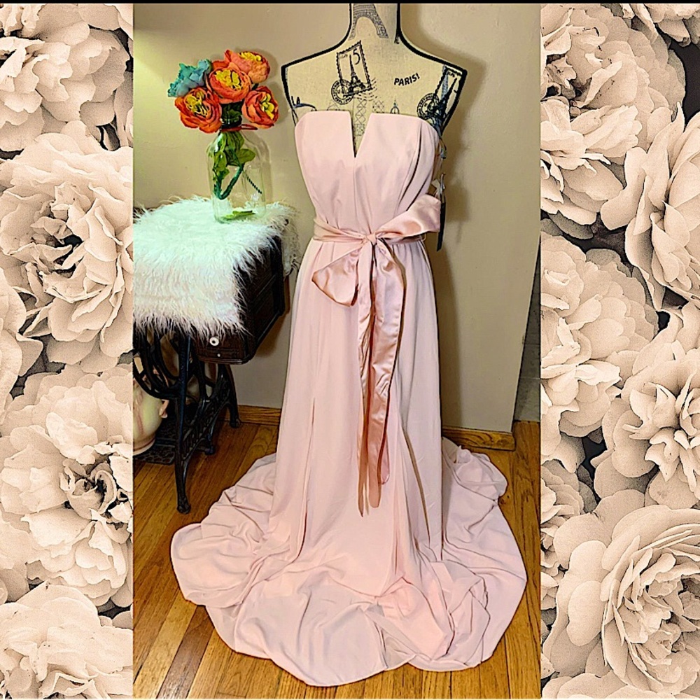 White Vera Wang pink blush flowy strapless dress satin Waist Ribbon woman’s 12